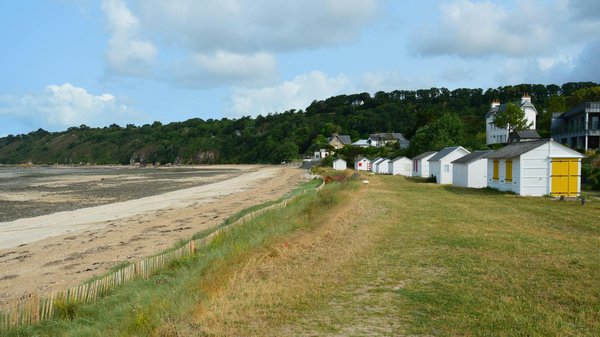 Quels sont les conseils pour un camping en toute sécurité en région de marais salants?